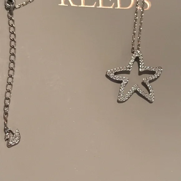 EUC SWAVORSKI CRYSTAL STARFISH NECKLACE SILVER - Picture 9 of 14